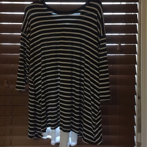 Olivia Sky Tops - Stripe top